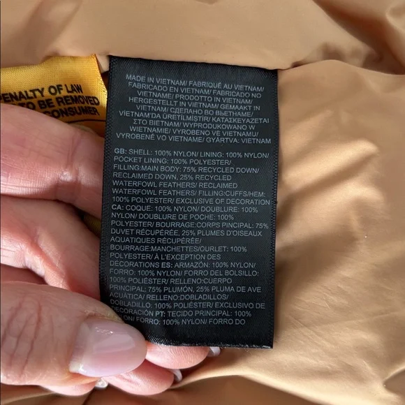 The North Face puffer - Picture 7 of 7